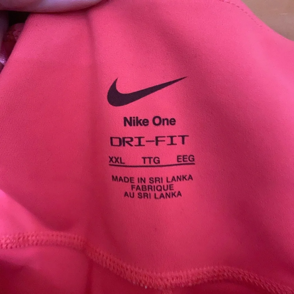 Nike Pink Dri-FIT Performance Leggings - Picture 2 of 5